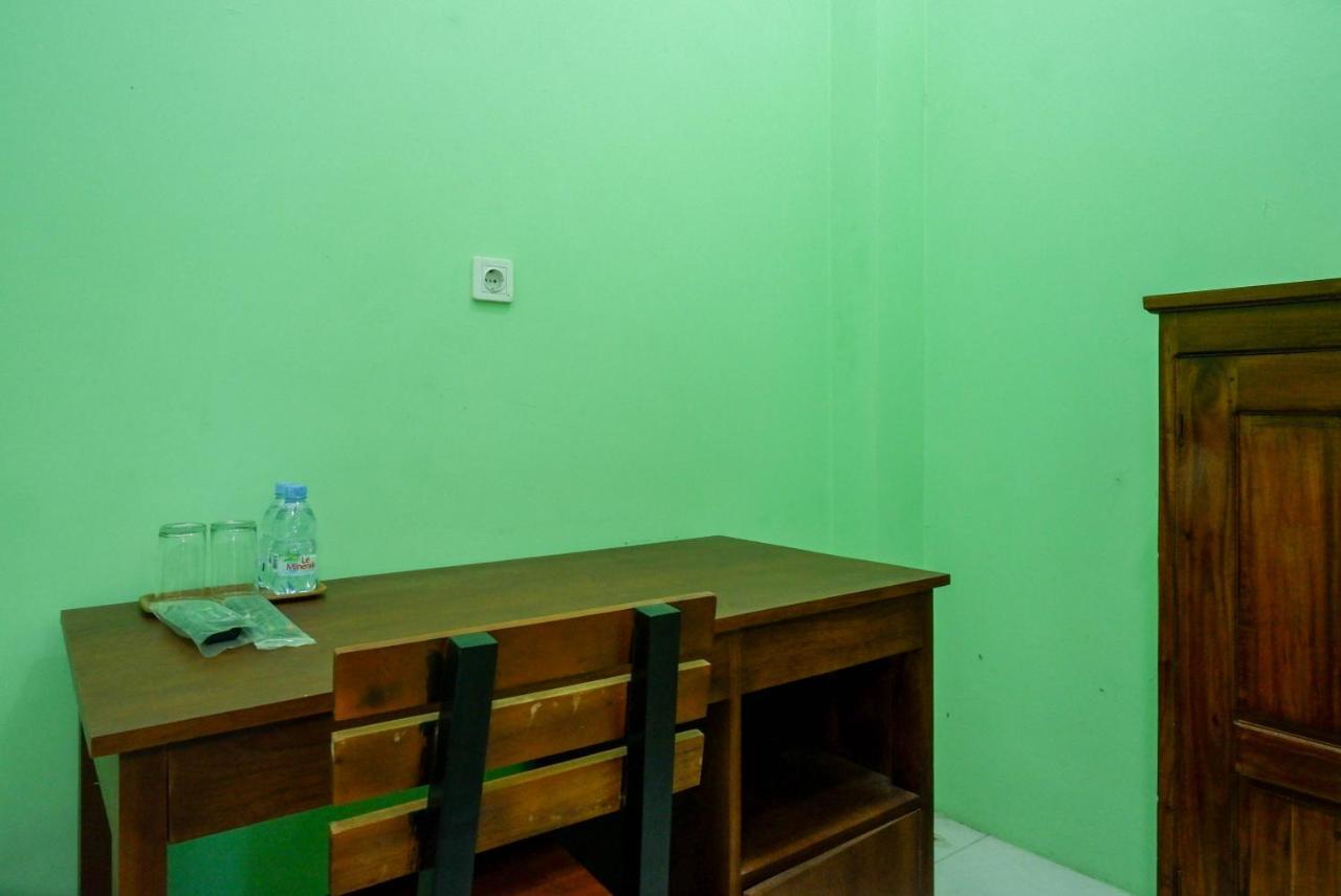فندق Reddoorz Syariah Near Monumen Jogja Kembali Kejayan المظهر الخارجي الصورة