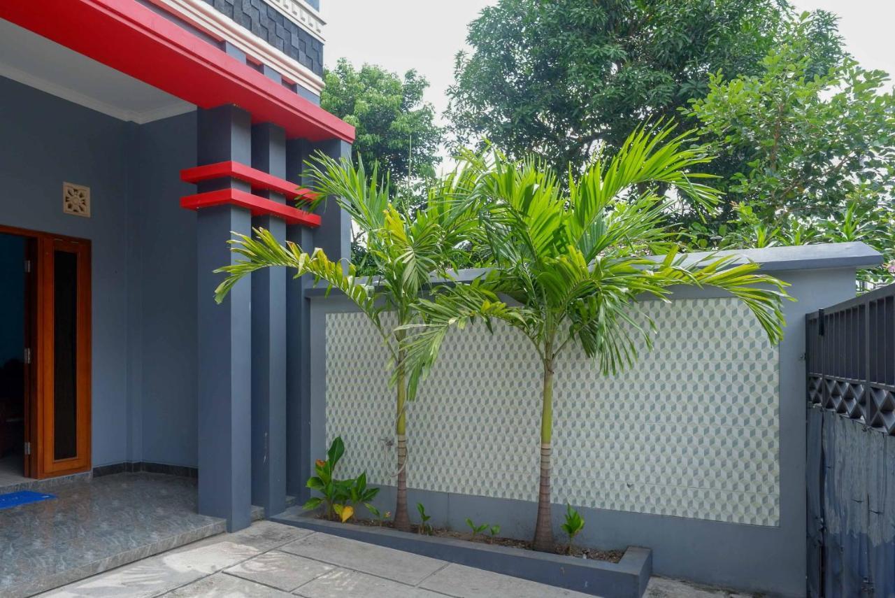 فندق Reddoorz Syariah Near Monumen Jogja Kembali Kejayan المظهر الخارجي الصورة