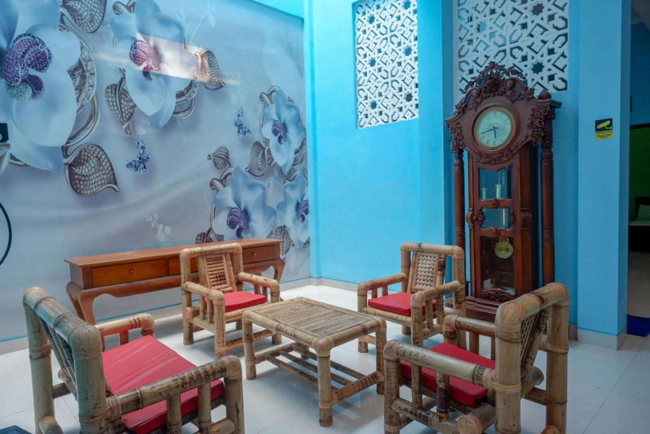 فندق Reddoorz Syariah Near Monumen Jogja Kembali Kejayan المظهر الخارجي الصورة